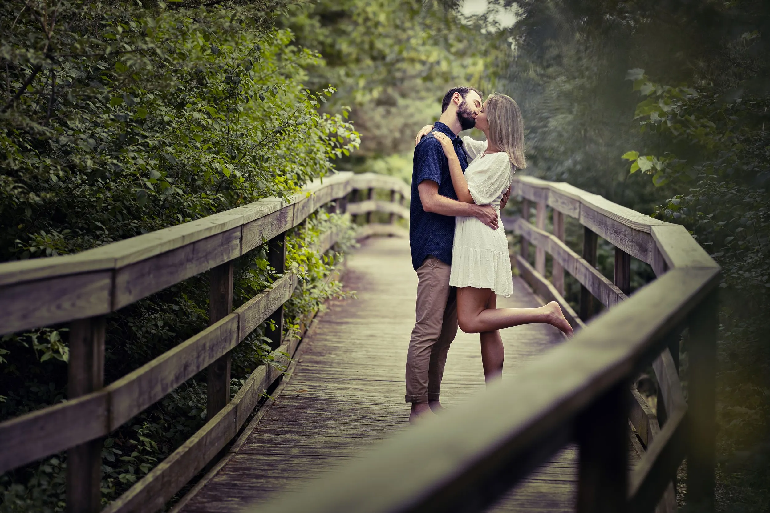 Engagement session, Wisconsin — photo 10 by Doug Cravillion Photography