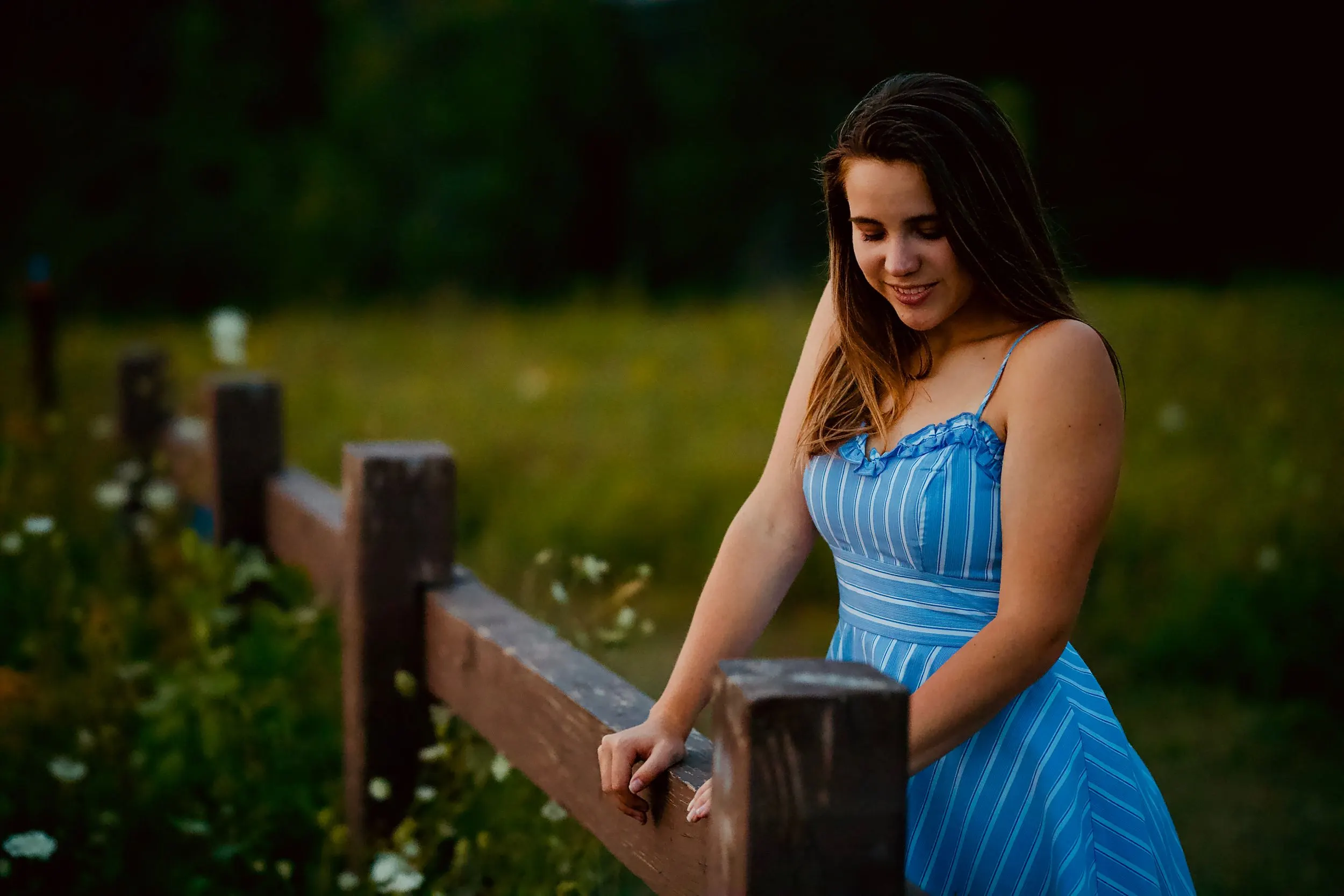High school senior portrait, Sussex WI — photo 2 by Doug Cravillion Photography