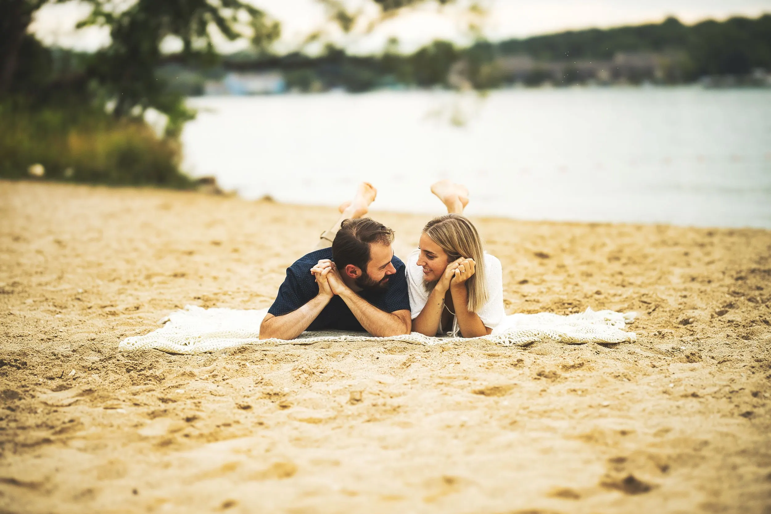 Engagement session, Wisconsin — photo 14 by Doug Cravillion Photography