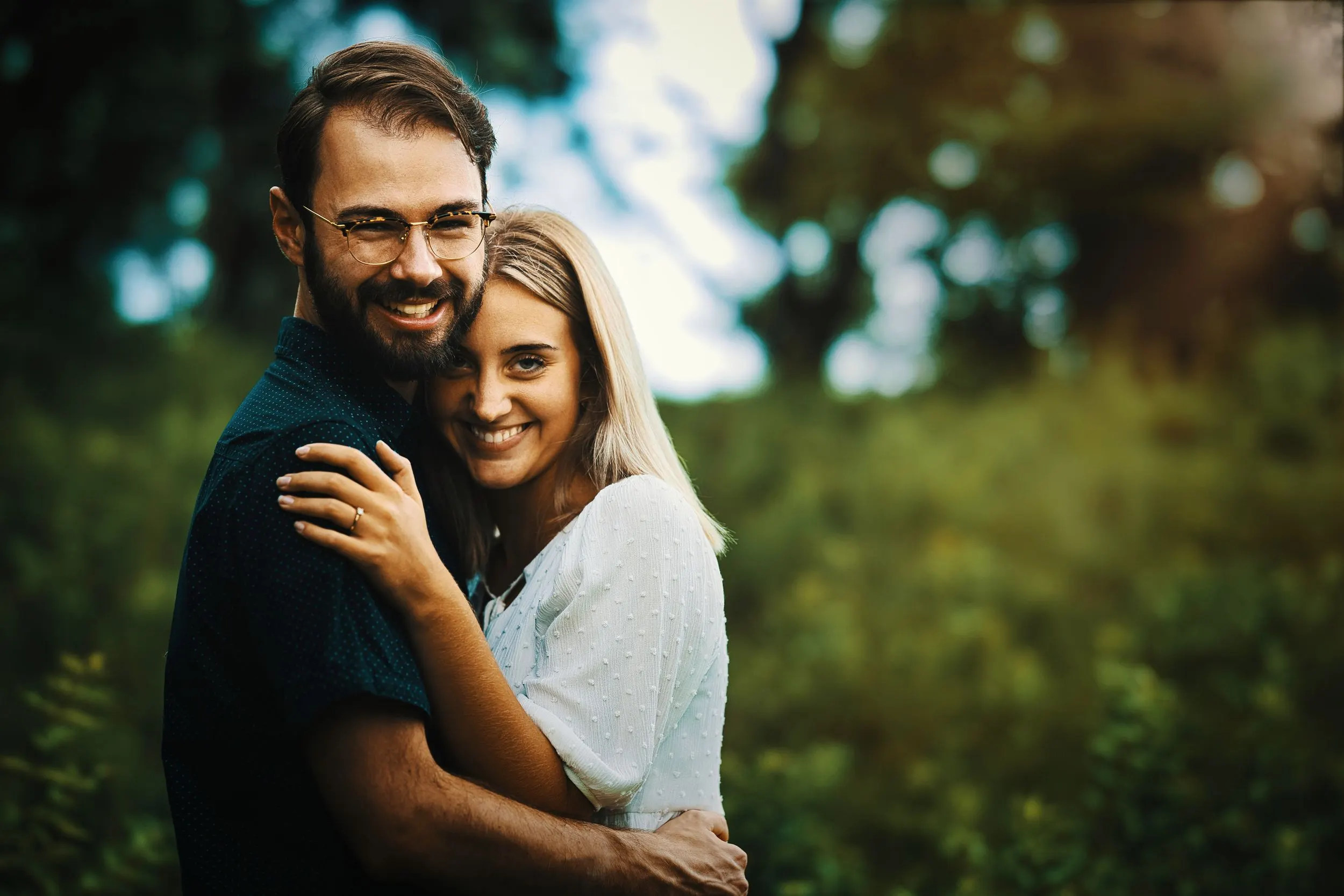 Engagement session, Wisconsin — photo 17 by Doug Cravillion Photography