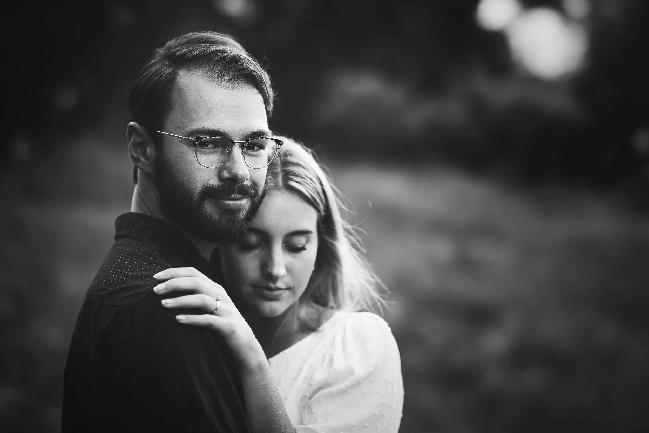 Engagement session, Wisconsin — photo 19 by Doug Cravillion Photography