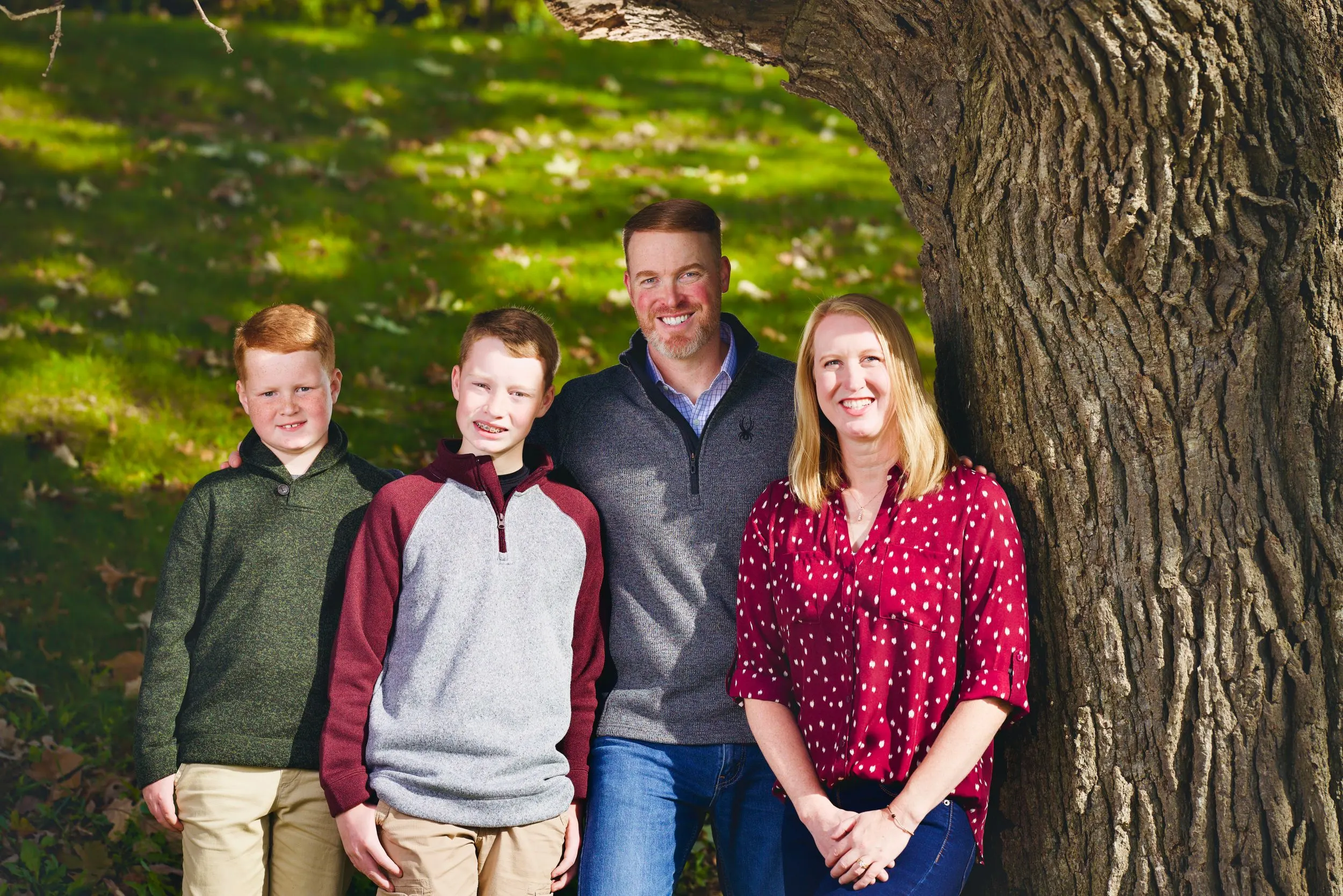 Outdoor family portrait, Sussex WI — photo 26 by Doug Cravillion Photography
