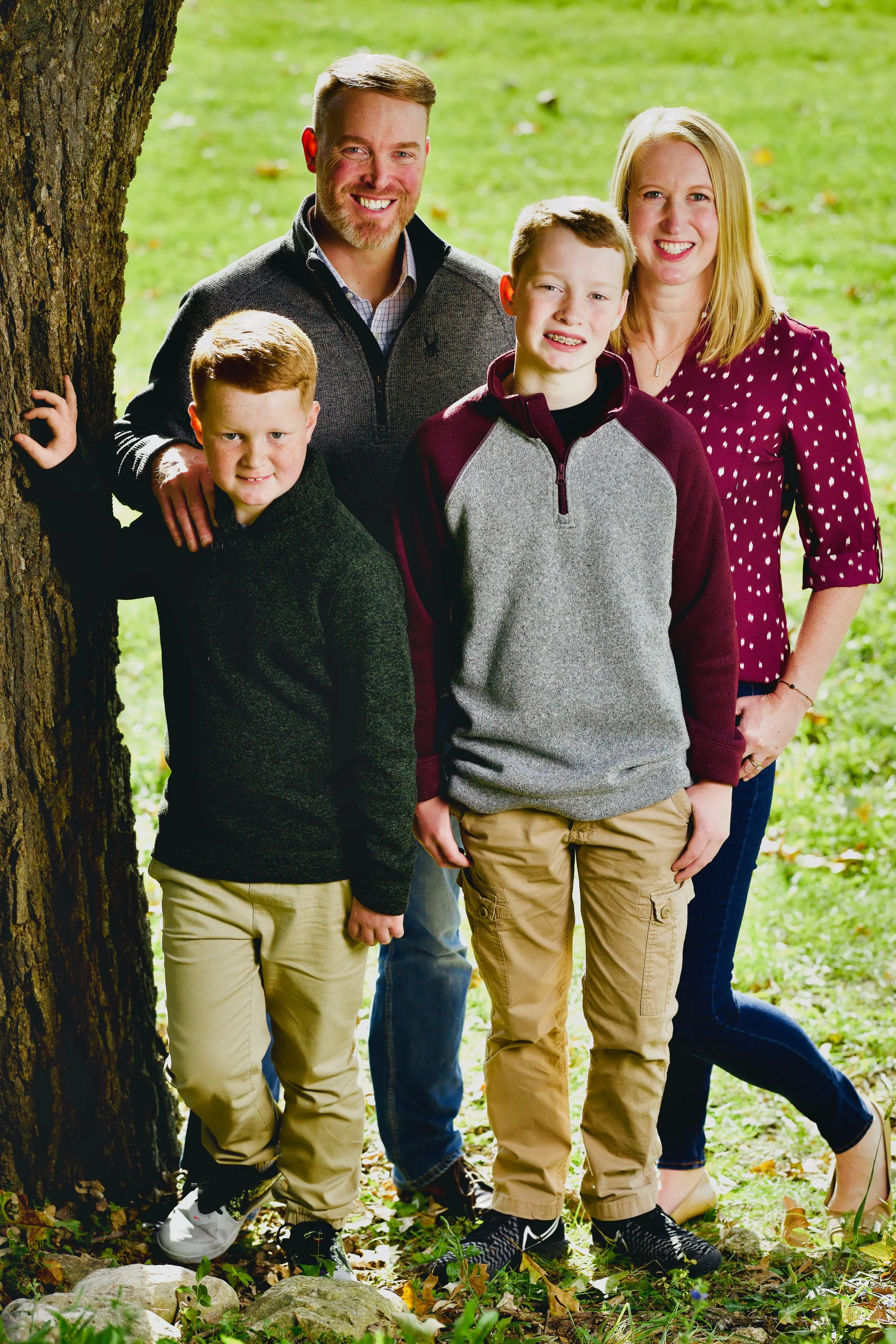 Outdoor family portrait, Sussex WI — photo 29 by Doug Cravillion Photography