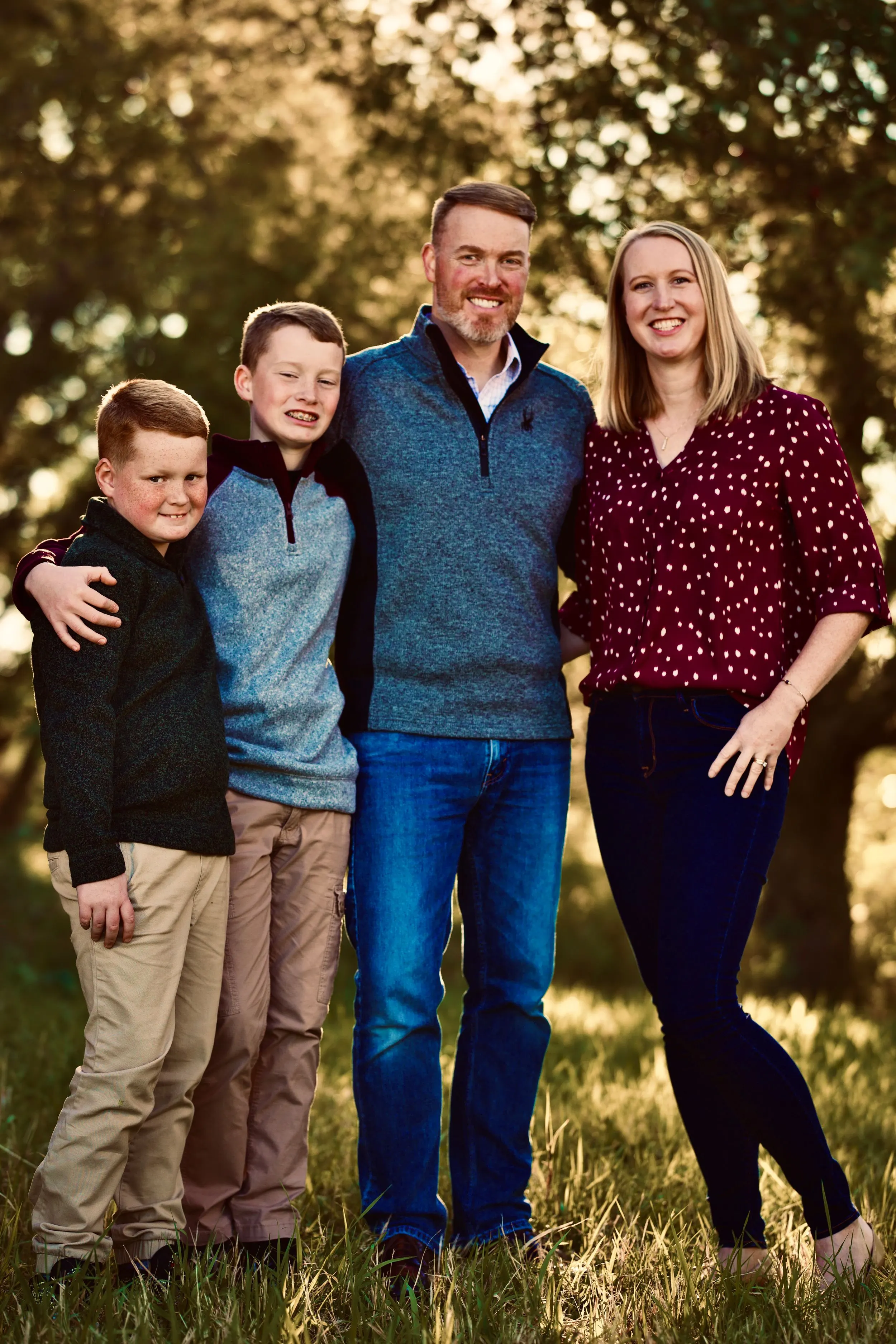 Outdoor family portrait, Sussex WI — photo 47 by Doug Cravillion Photography