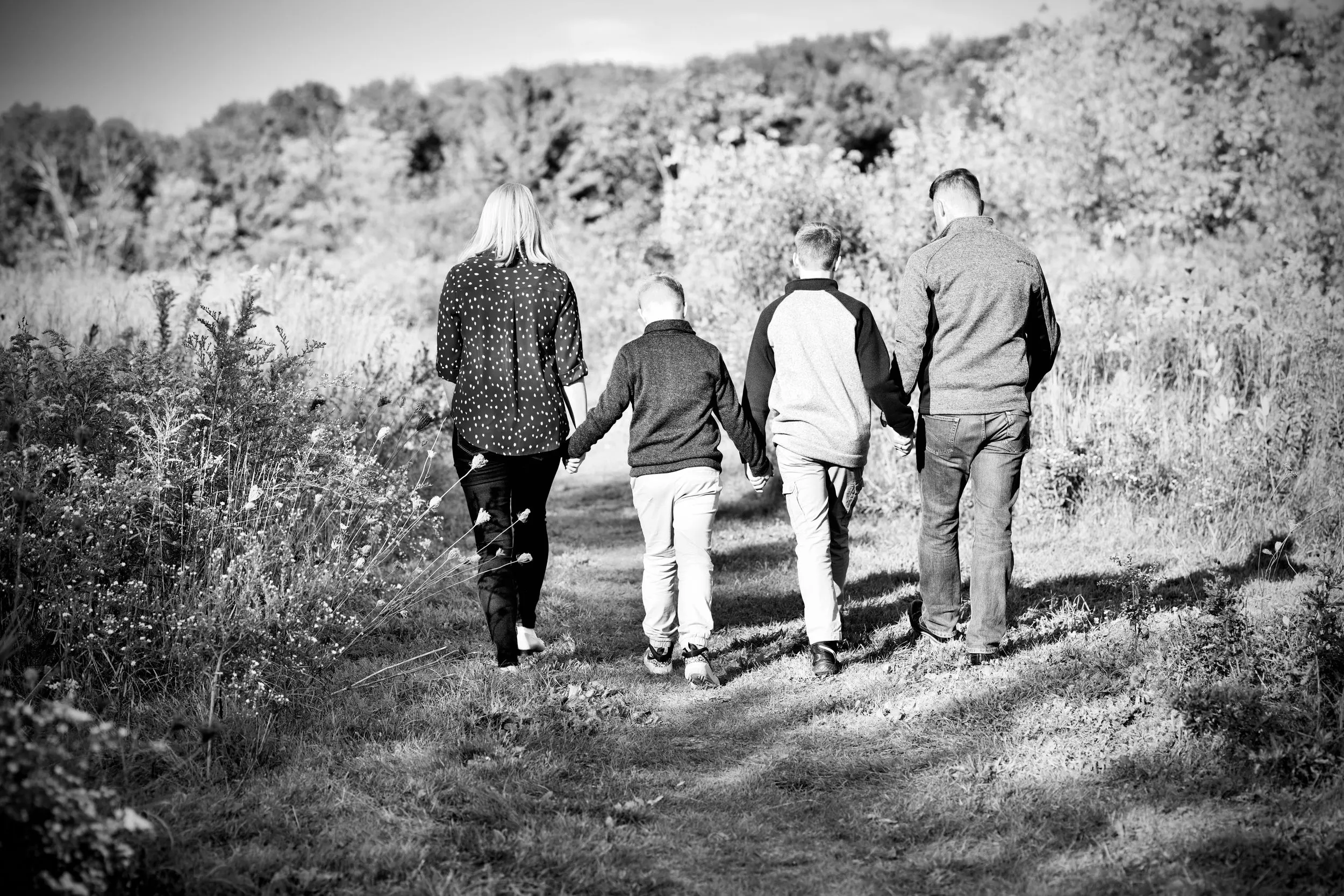 Outdoor family portrait, Sussex WI — photo 58 by Doug Cravillion Photography