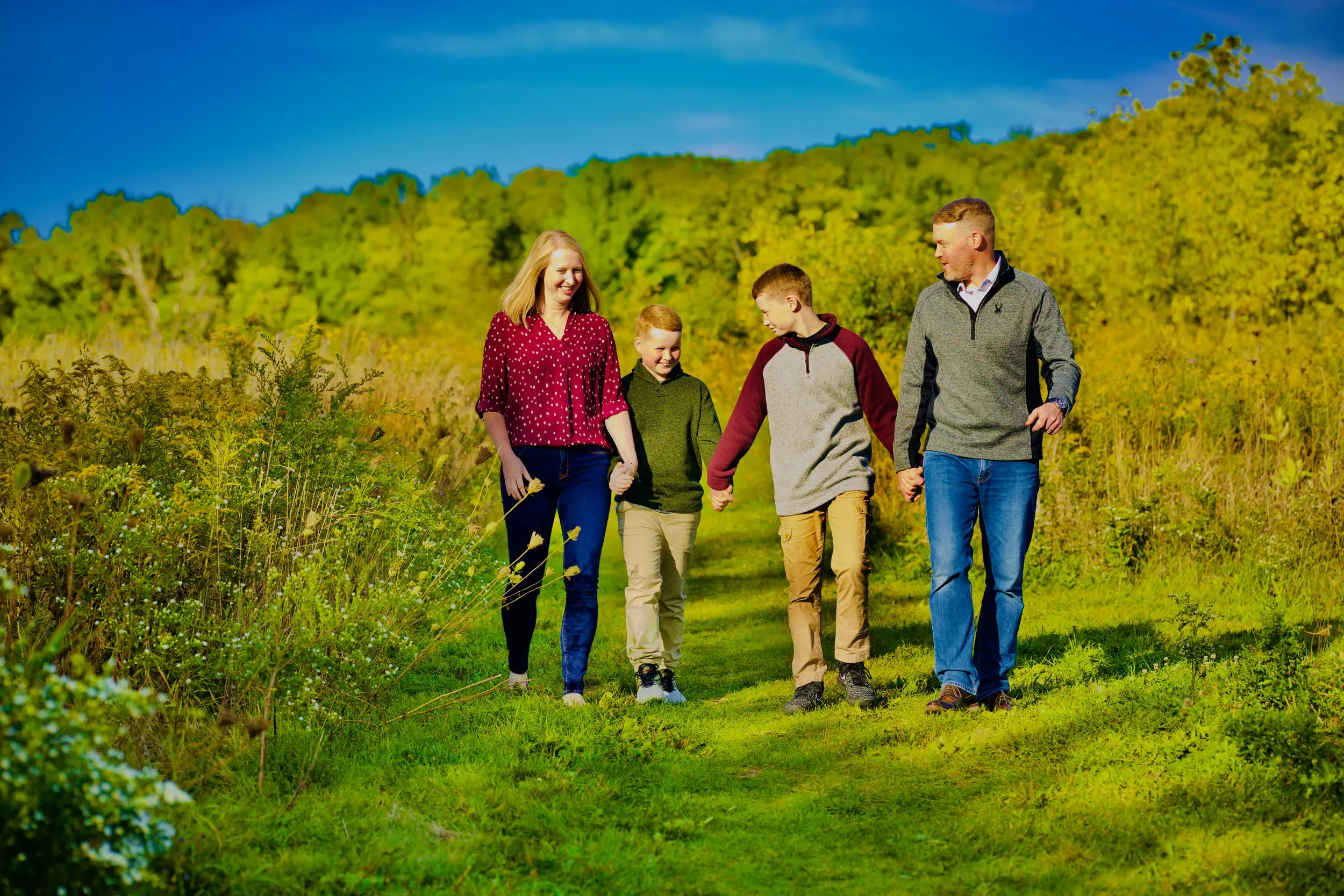 Outdoor family portrait, Sussex WI — photo 60 by Doug Cravillion Photography