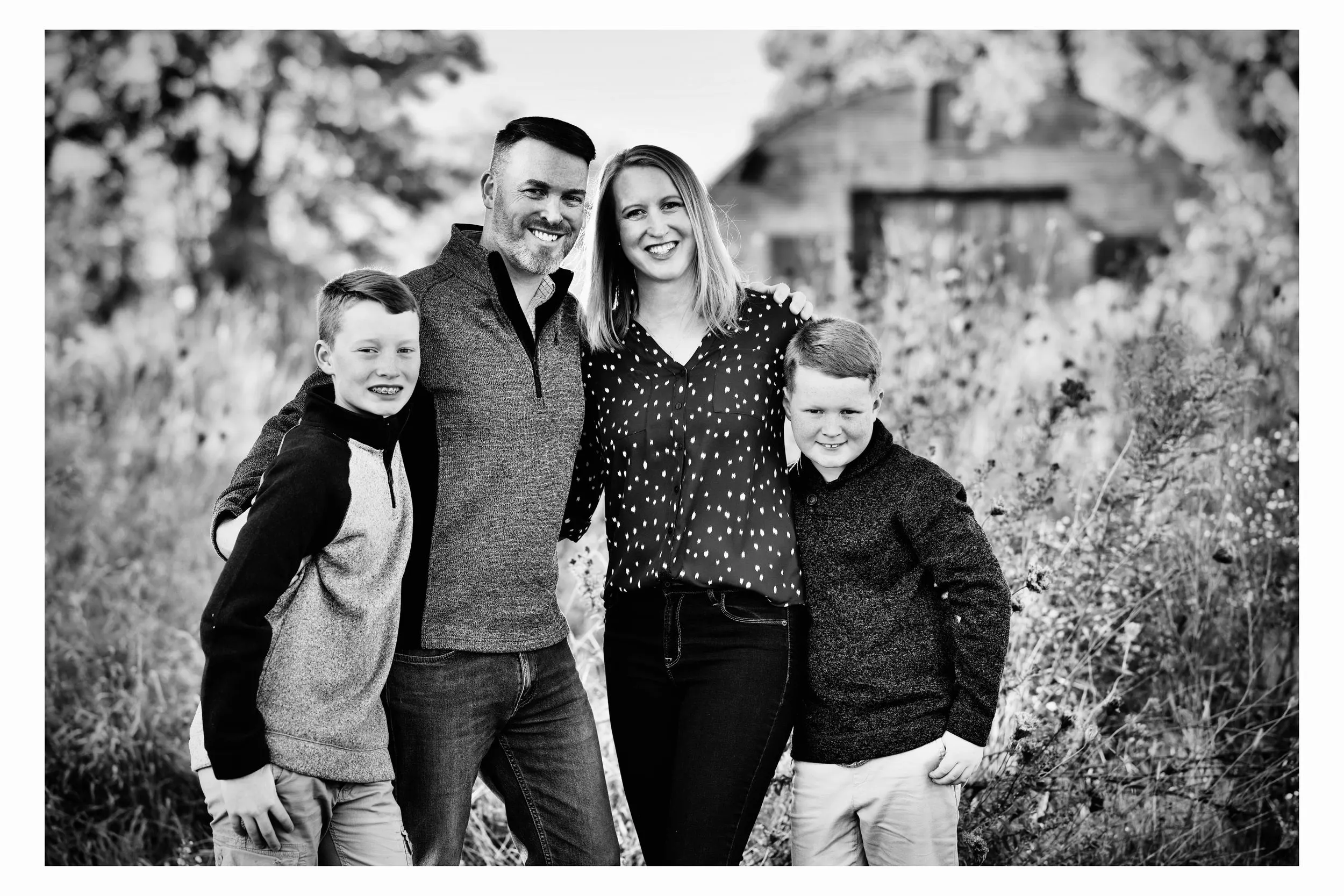 Outdoor family portrait, Sussex WI — photo 67 by Doug Cravillion Photography