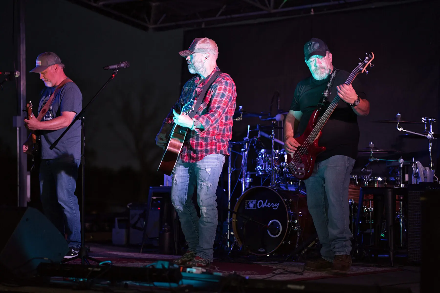 Live music event, Wisconsin — photo 2 by Doug Cravillion Photography