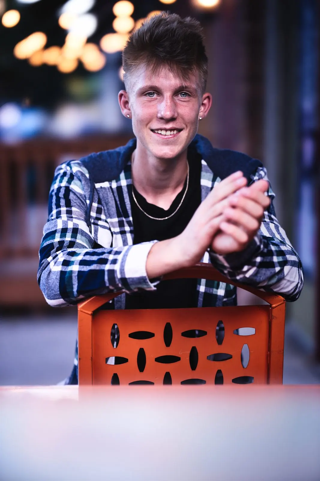 High school senior portrait, Sussex WI — photo 17 by Doug Cravillion Photography