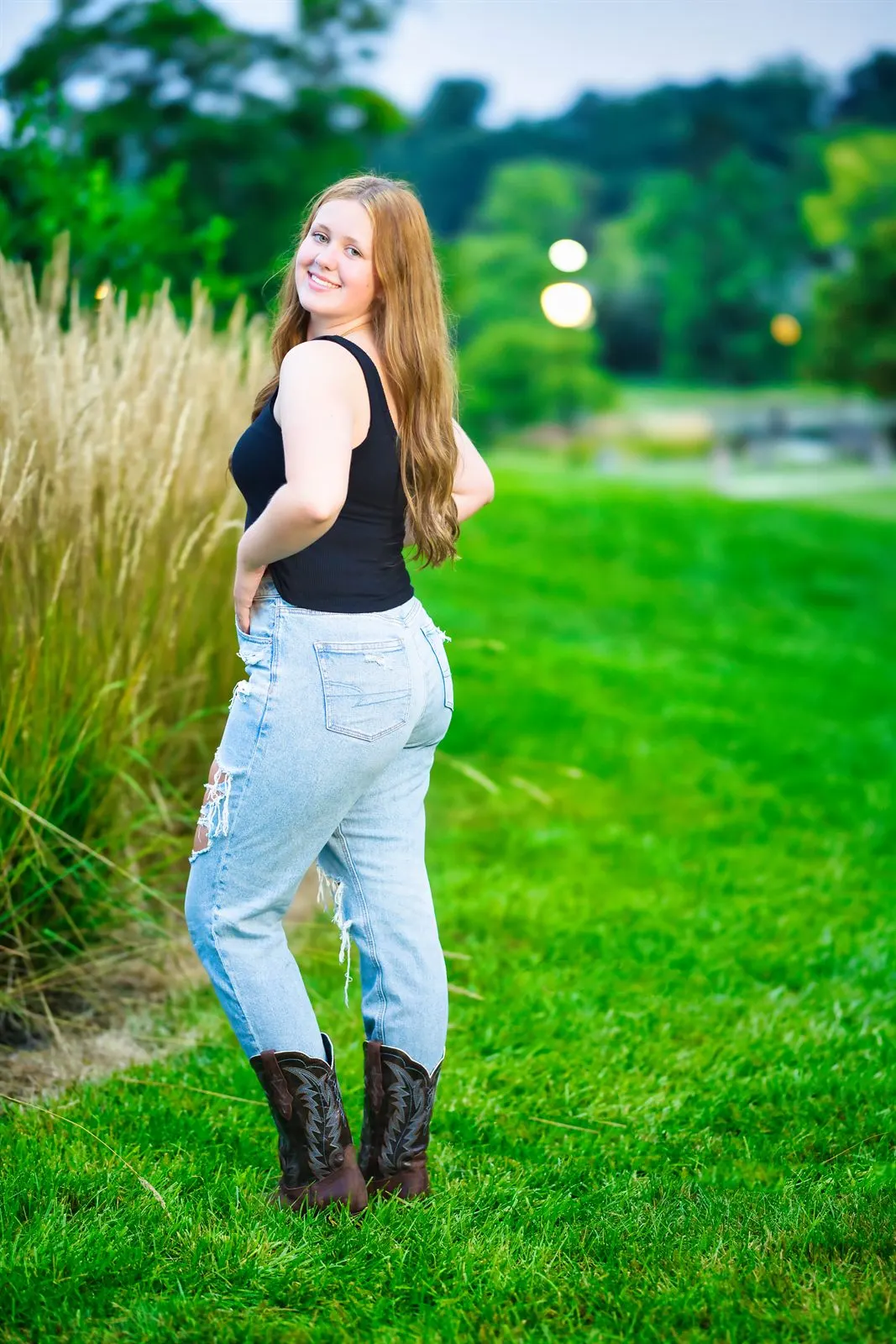 High school senior portrait, Sussex WI — photo 22 by Doug Cravillion Photography