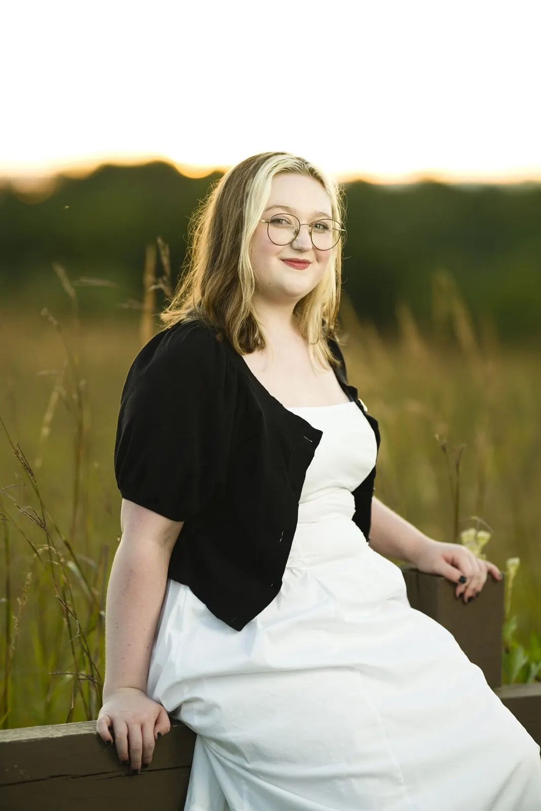 High school senior portrait, Sussex WI — photo 32 by Doug Cravillion Photography