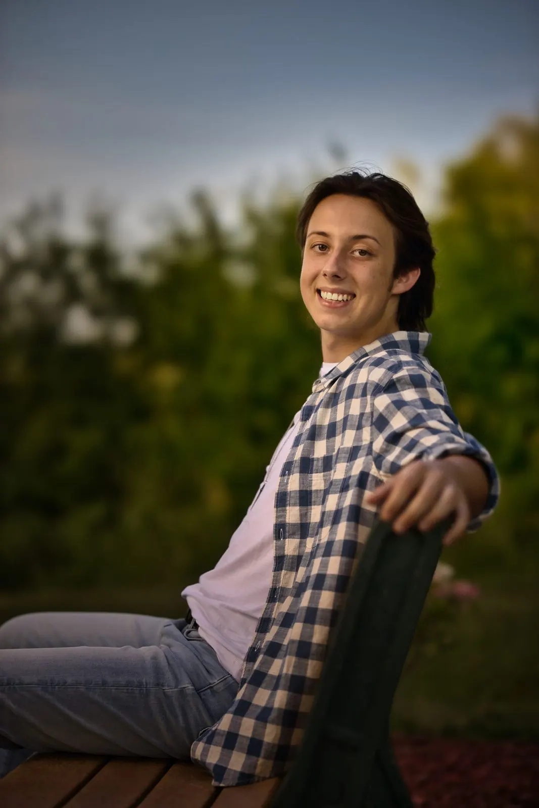 High school senior portrait, Sussex WI — photo 39 by Doug Cravillion Photography
