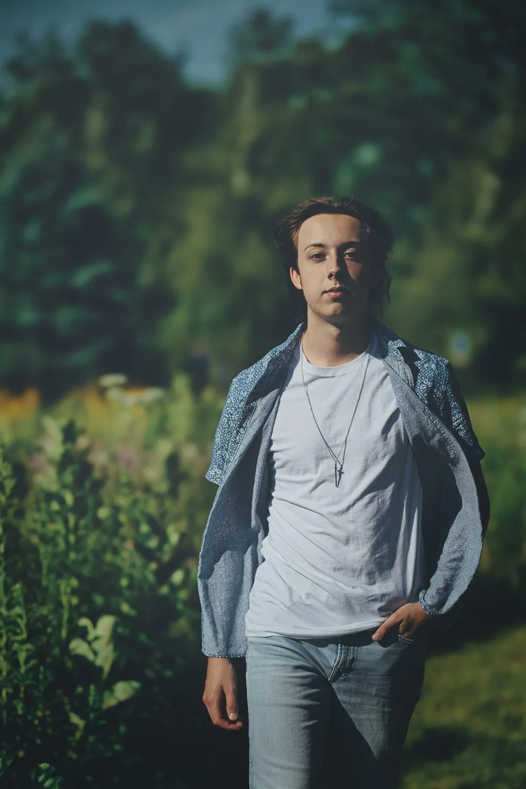 High school senior portrait, Sussex WI — photo 41 by Doug Cravillion Photography