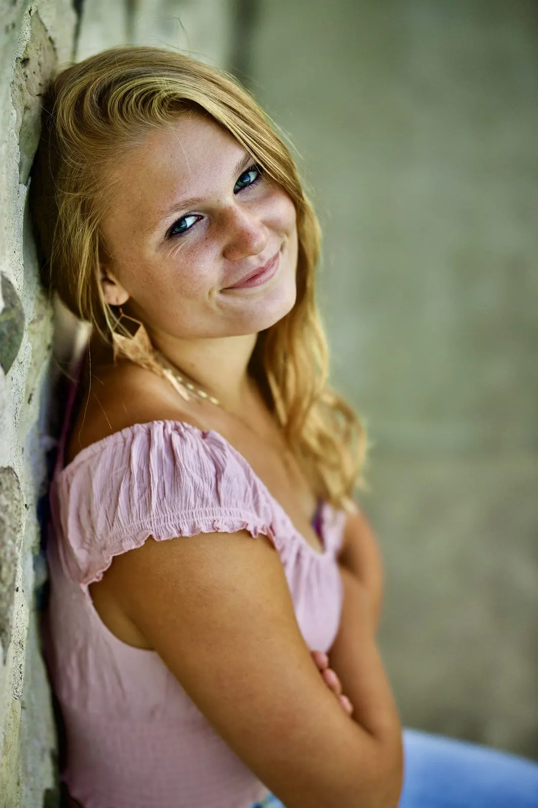 High school senior portrait, Sussex WI — photo 74 by Doug Cravillion Photography