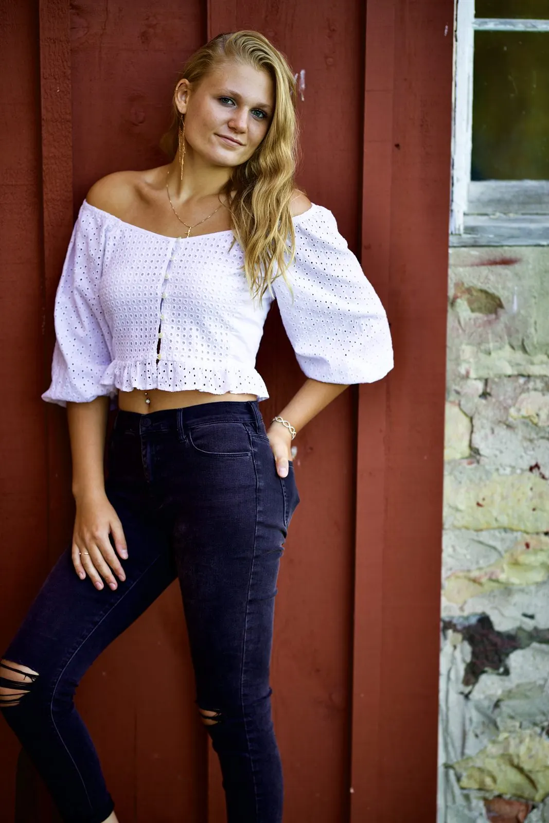 High school senior portrait, Sussex WI — photo 75 by Doug Cravillion Photography