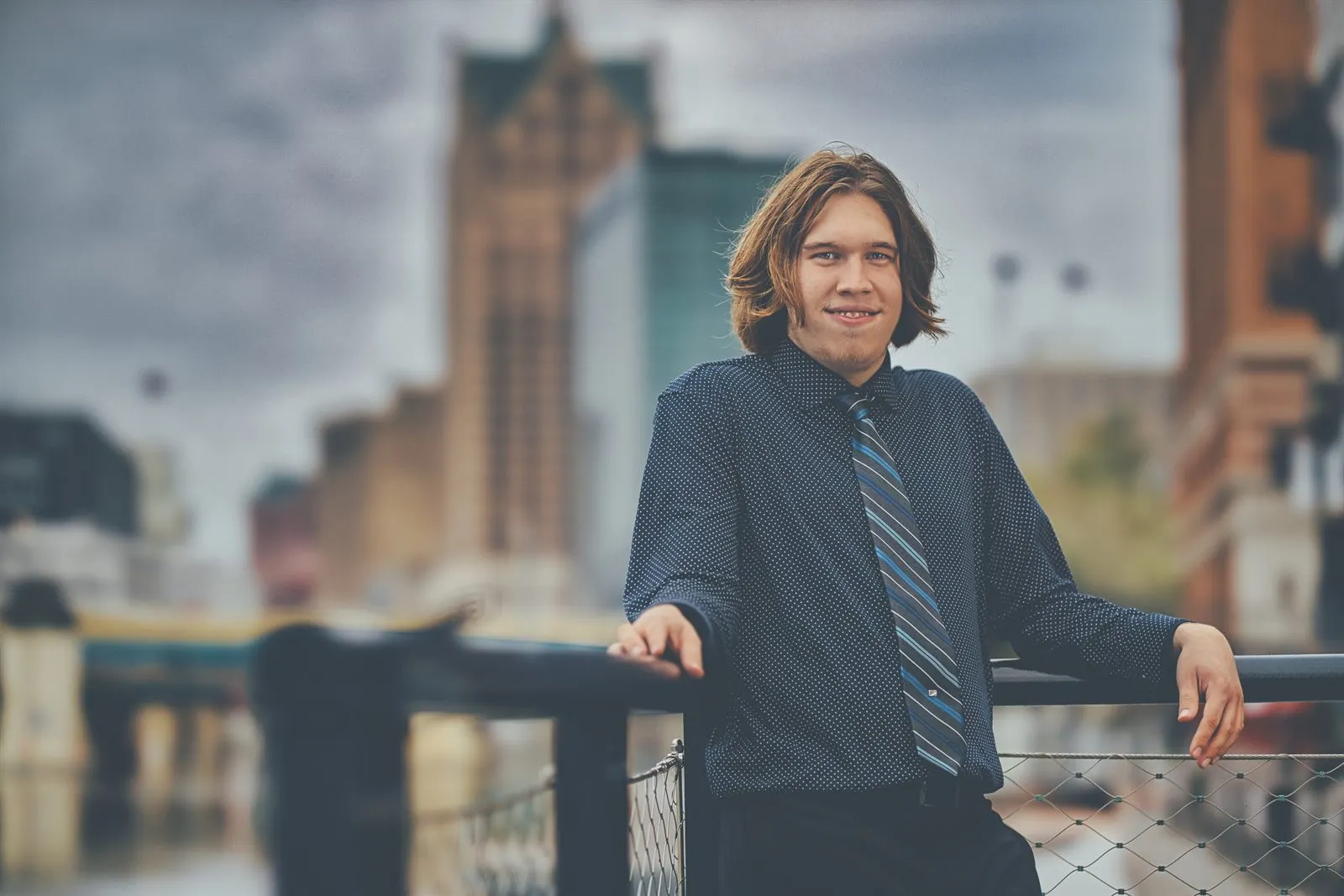 High school senior portrait, Sussex WI — photo 103 by Doug Cravillion Photography